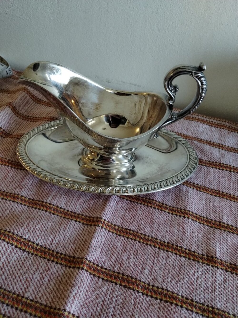 Wm Rogers gravy saucer #4513
